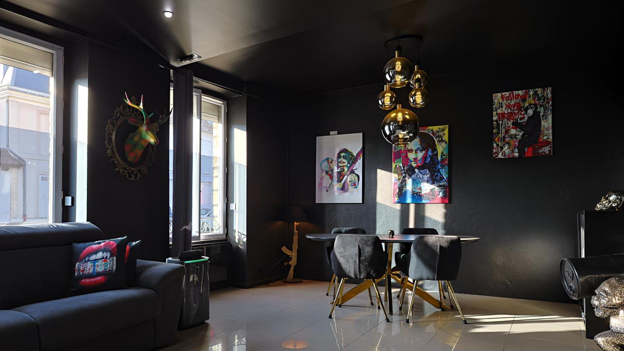 Appartement Pop Art - Asterix,Cdg,Chantilly,Disney La Chapelle-en-Serval Exterior photo