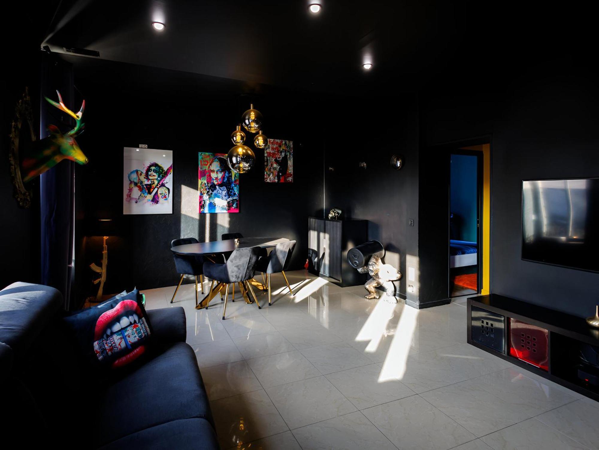 Appartement Pop Art - Asterix,Cdg,Chantilly,Disney La Chapelle-en-Serval Exterior photo